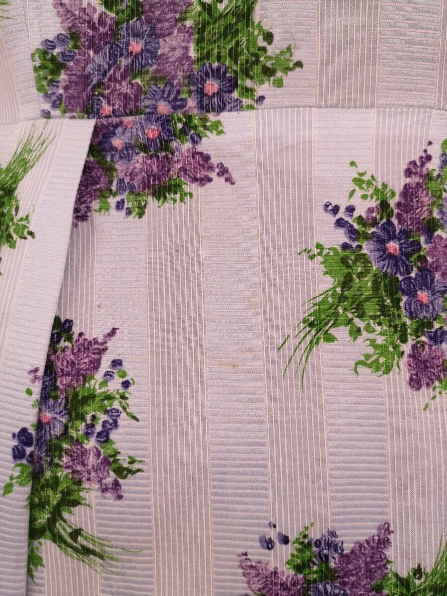 Abito sartoriale anni ’50 a fiori viola