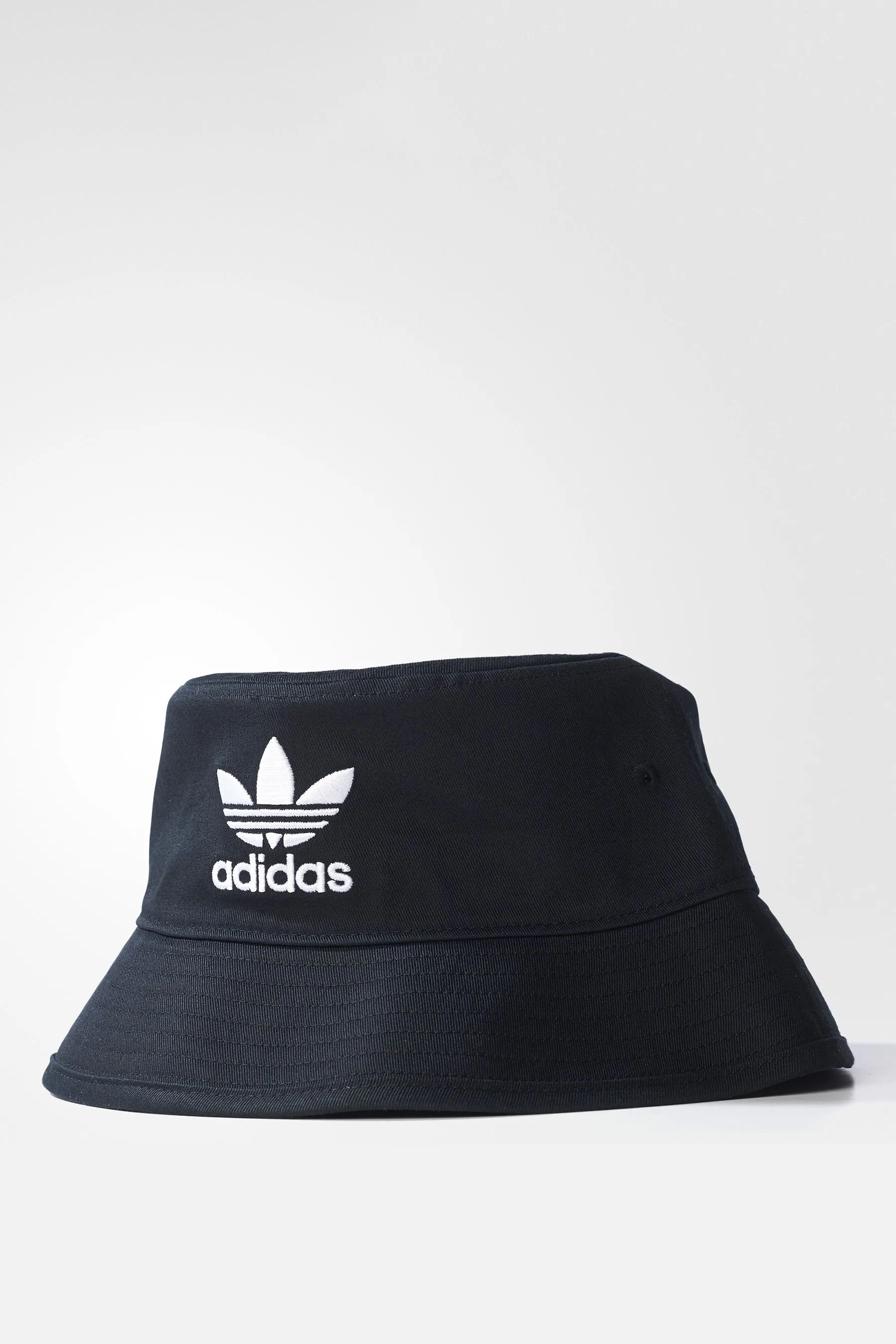 adidas Originals - Cappello da pescatore con trifoglio