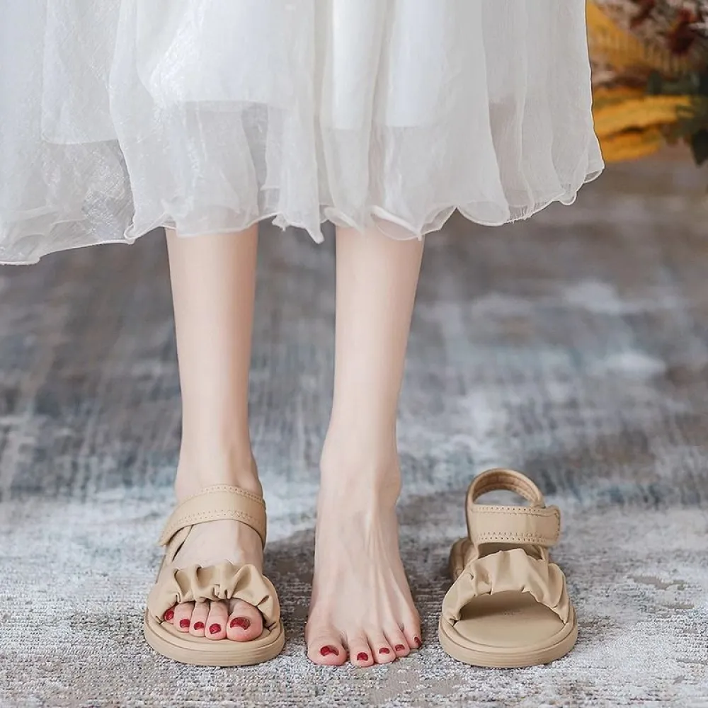 Sandali con suola spessa stile fata femminile 2024 nuovi versatili capi esterni estivi scarpe romane piatte scarpe da spiaggia m