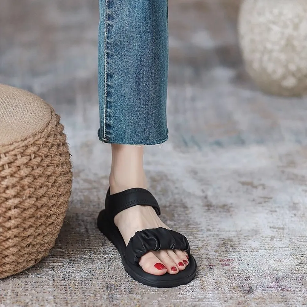 Sandali con suola spessa stile fata femminile 2024 nuovi versatili capi esterni estivi scarpe romane piatte scarpe da spiaggia m
