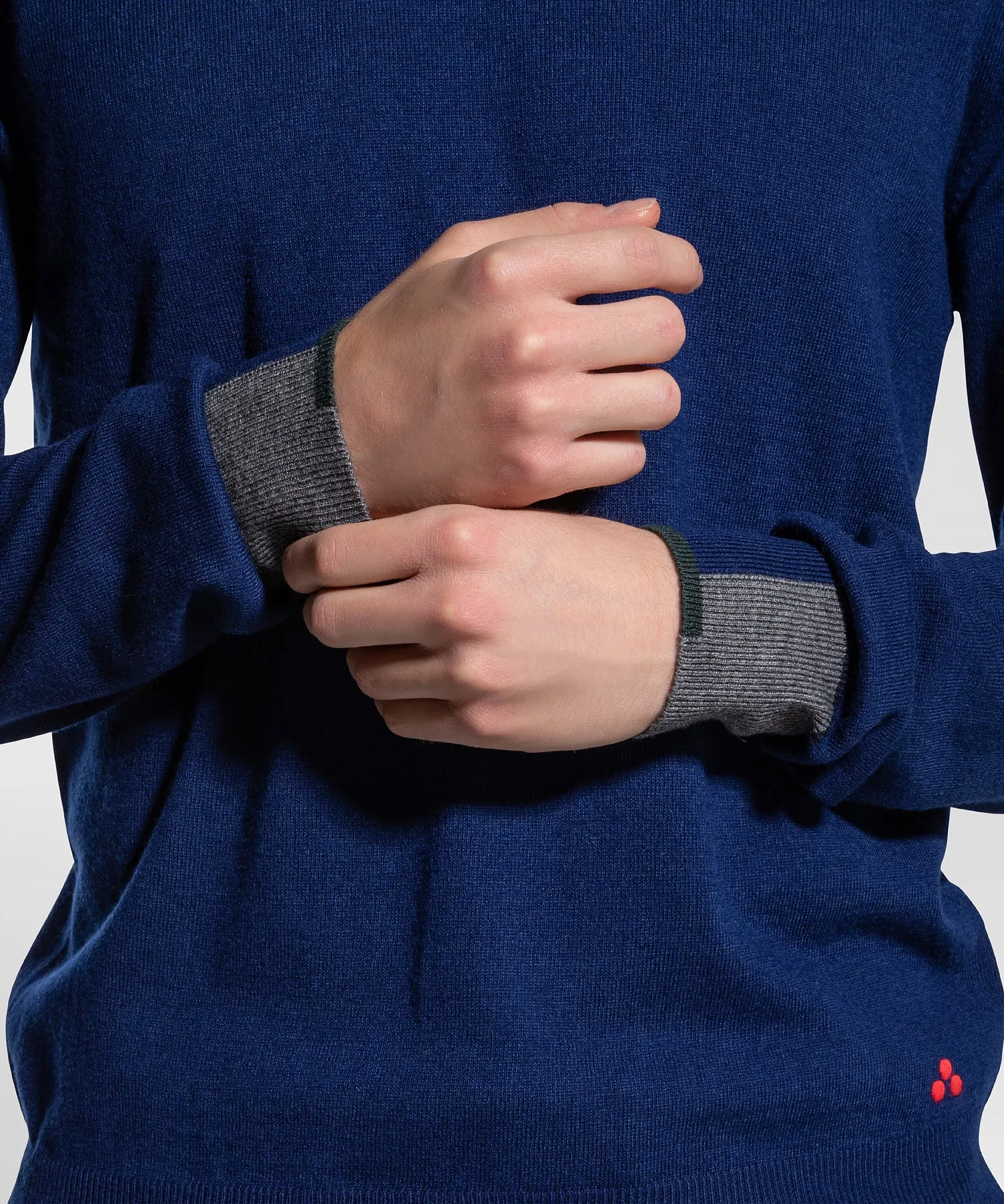 Slim sweater in wool blend / Blue